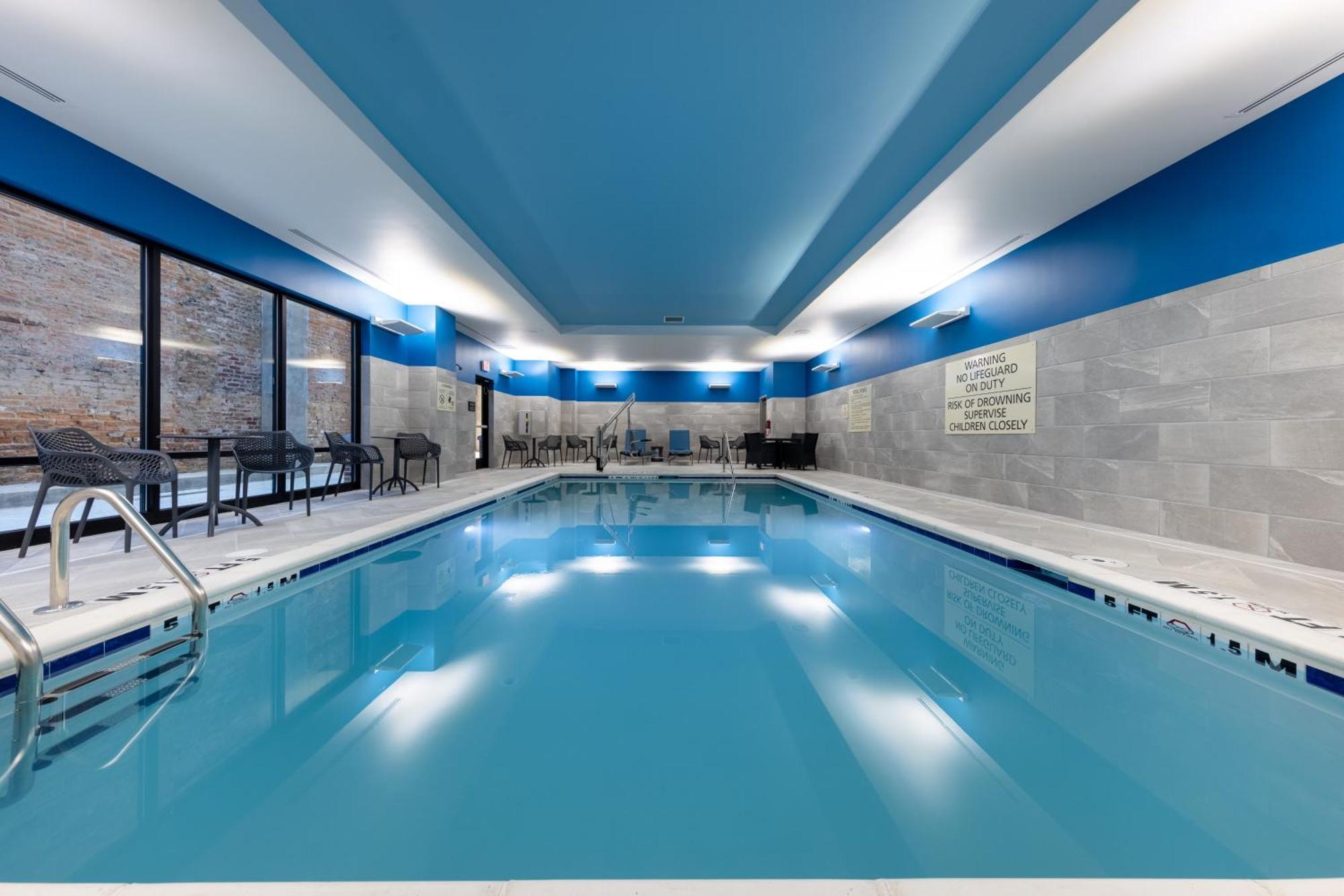 Hampton Inn Columbus Downtown, Ga Экстерьер фото